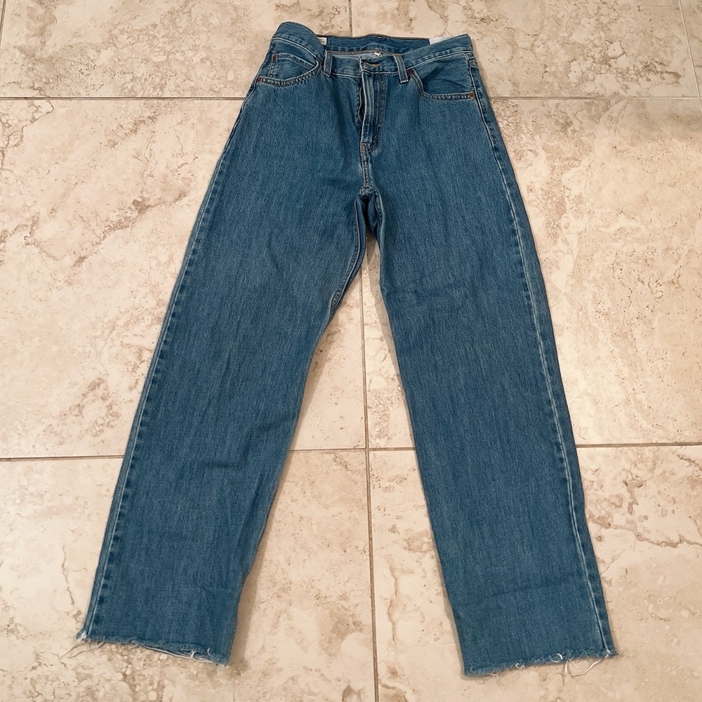 Levi's Straight Leg Jeans in Medium Blue Denim